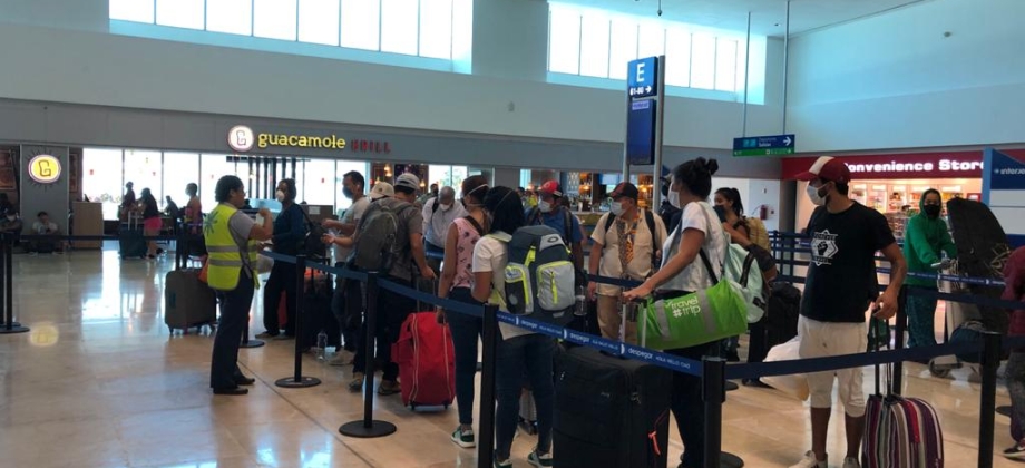 Desde México, hoy regresan al país 150 colombianos en un vuelo de carácter humanitario