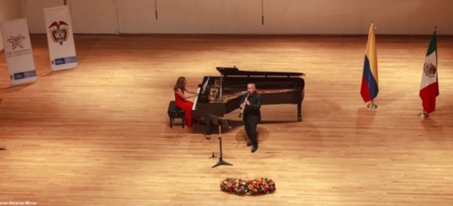 Concierto a dúo de piano y clarinete en el marco de la conmemoración del bicentenario de relaciones diplomáticas entre Colombia y México 